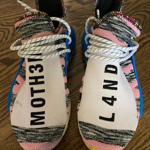 Authentic Pharell’s human races “mother land”